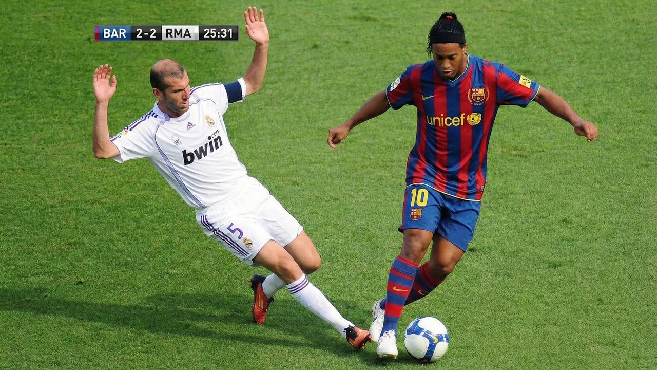 RONALDINHO GAÚCHO APOSENTADO HUMILHOU OS ADVERSÁRIOS E PROVOU QUE A MAGIA É ETERNA