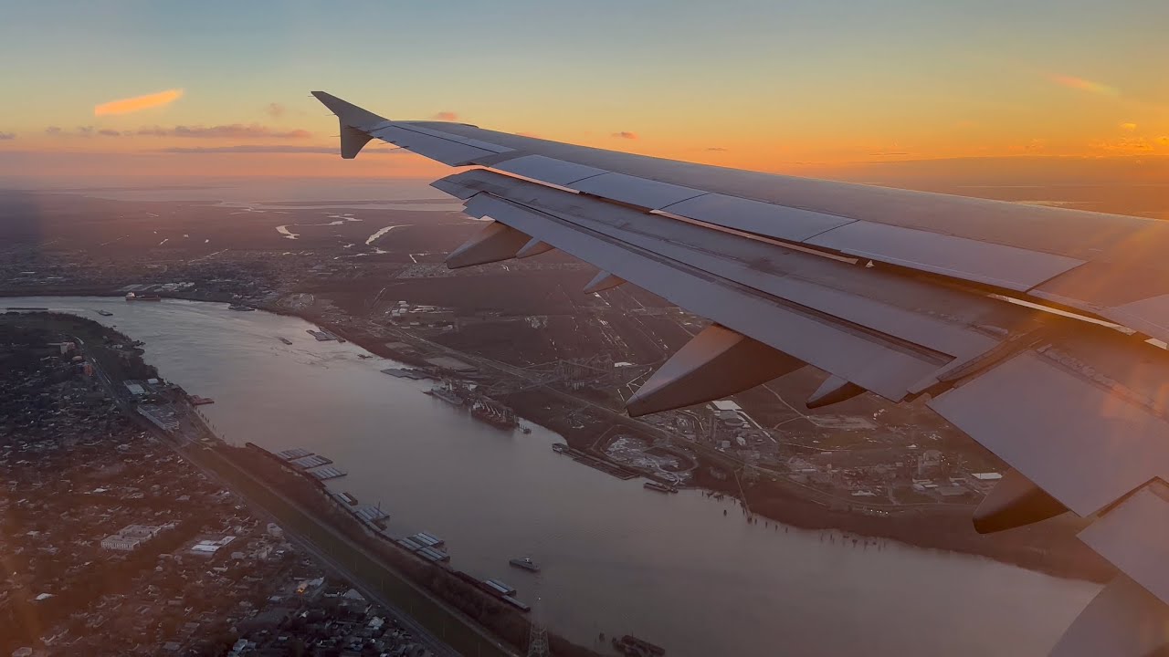 4K | American Airlines Airbus A321-200 (N540UW) Stunning Golden Hour New Orleans Landing