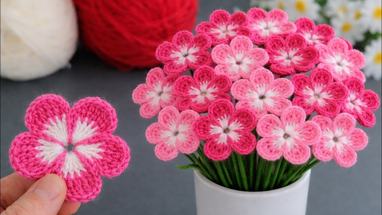 Super Easy Crochet Flower 🌺 3 Minute Crochet Flower Pattern for Beginner 