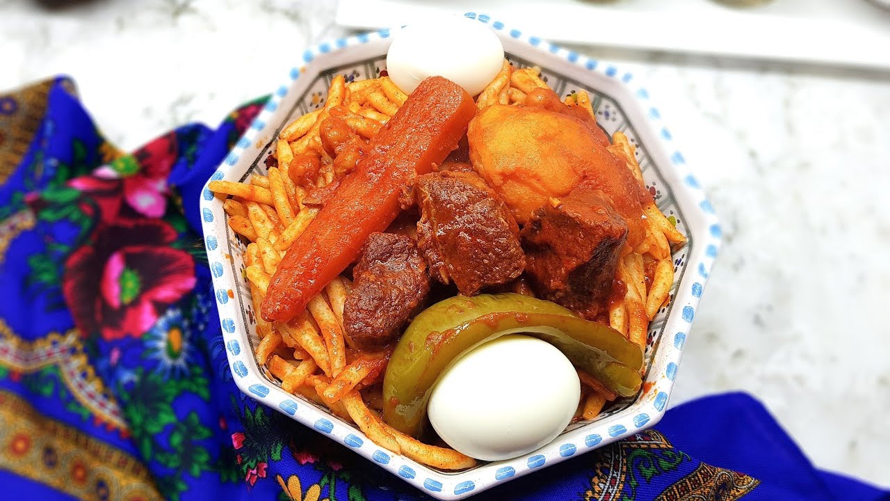 Pâte fraîche ( pâte bizertine ma9rounet dar) مقرونة بنزرتية مقرونة دار