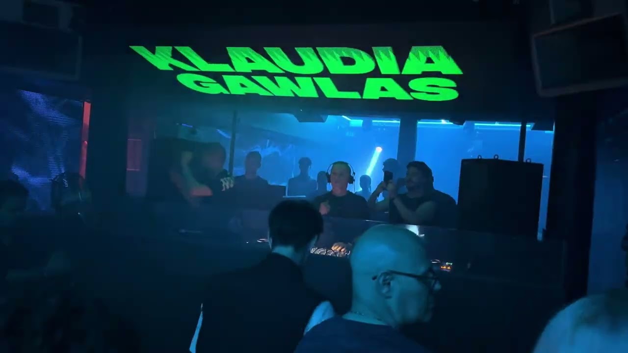 Klaudia Gawlas & AM.I Club Vaag Antwerp