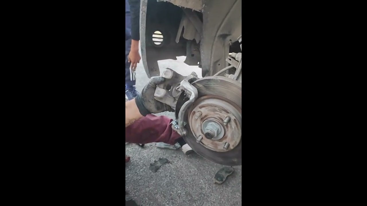 🛑 COMO CAMBIO DE BALATAS DELANTERAS SENTRA 2010 B16??, NO LO HAGAS SIN VER ESTE VIDEO...