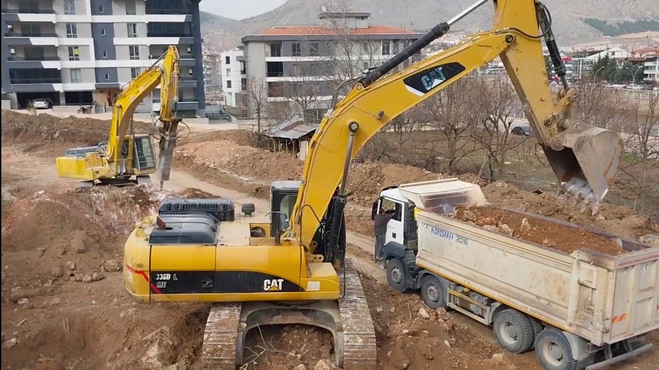 “Tonlarca Güç: CAT Ekskavatör İş Başında!” #keşfet #cat #cats #catvideos #excavator #işmakinaları 