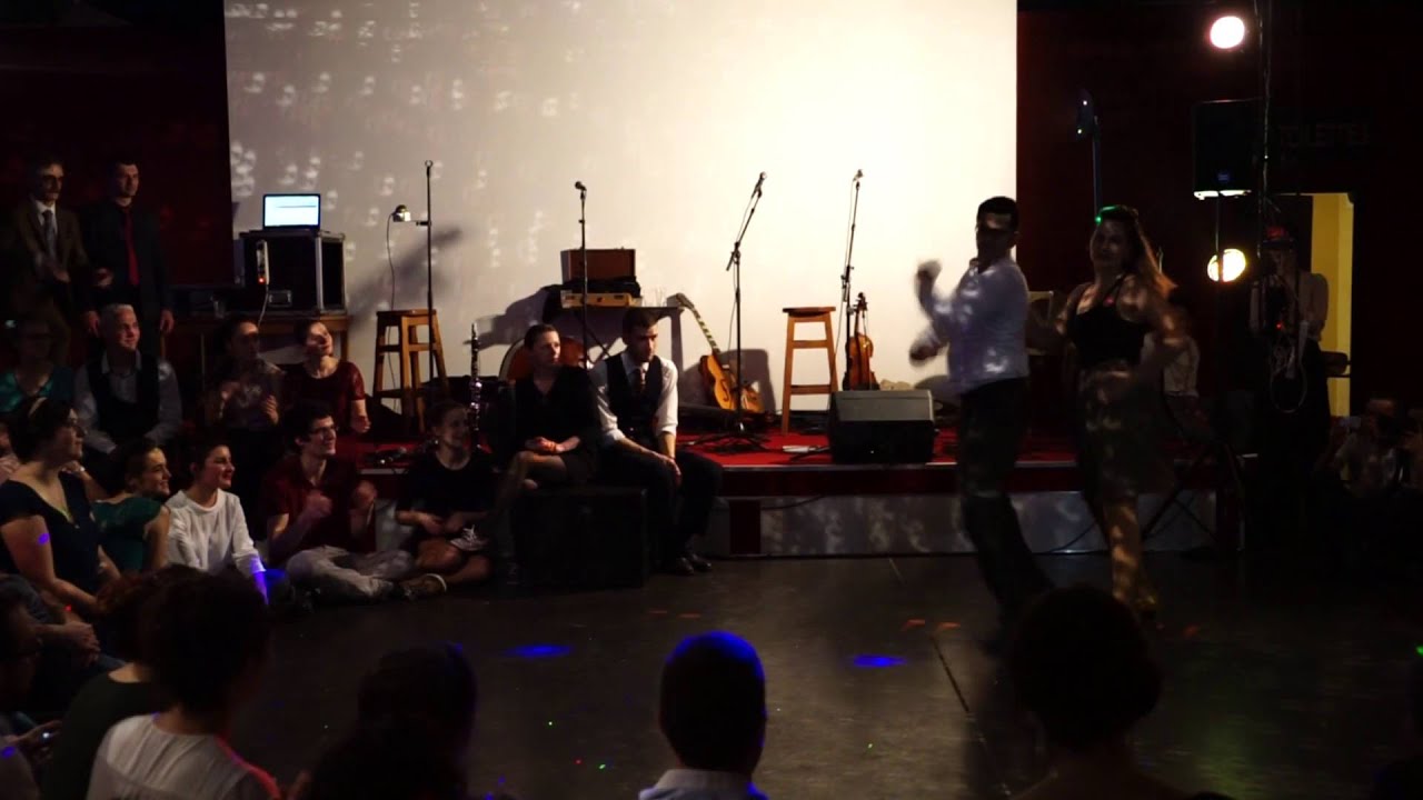demo Ali Taghavi & Katja Uckermann