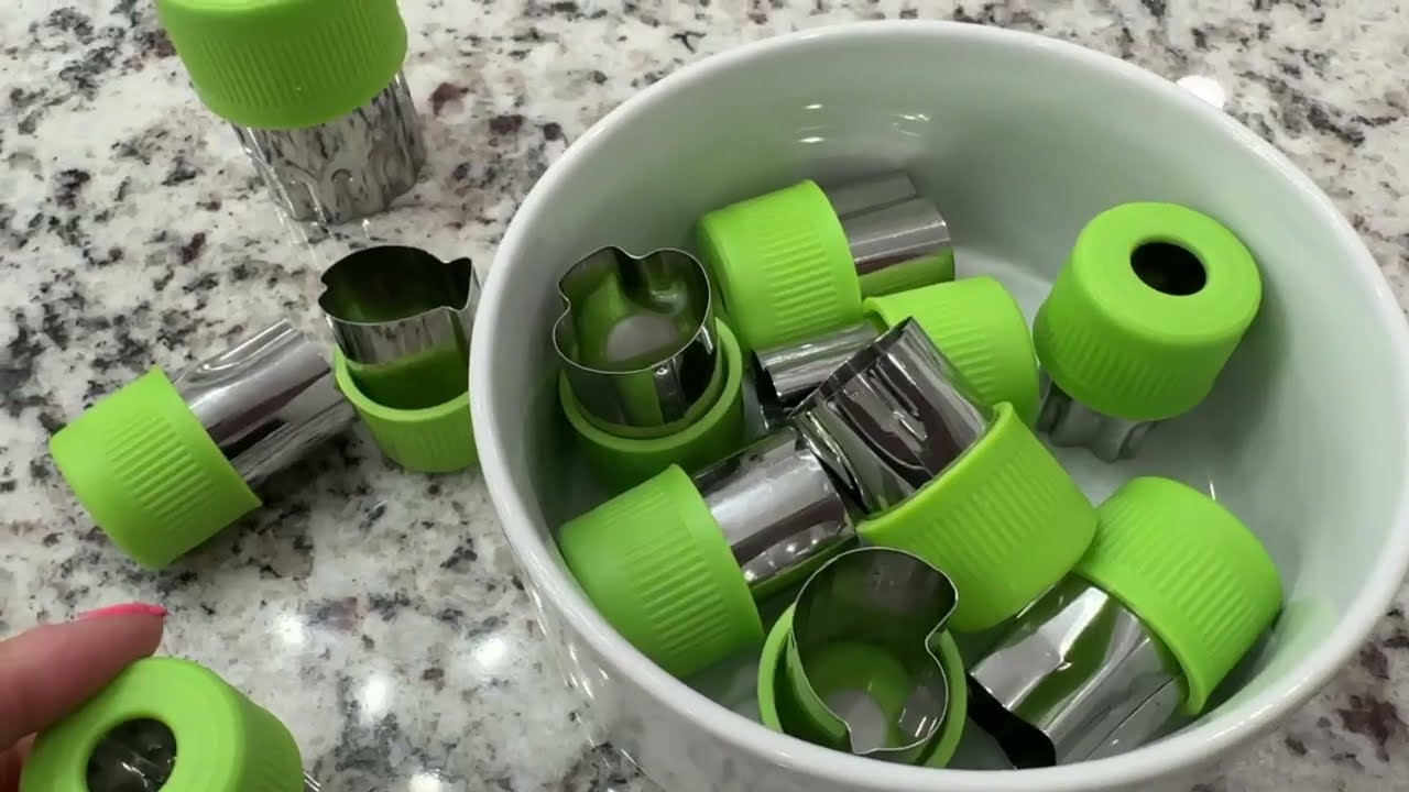 12 PCS Cookie Cutters Stainless Steel Vegetable Cutters Shapes Sets Mold Pattern