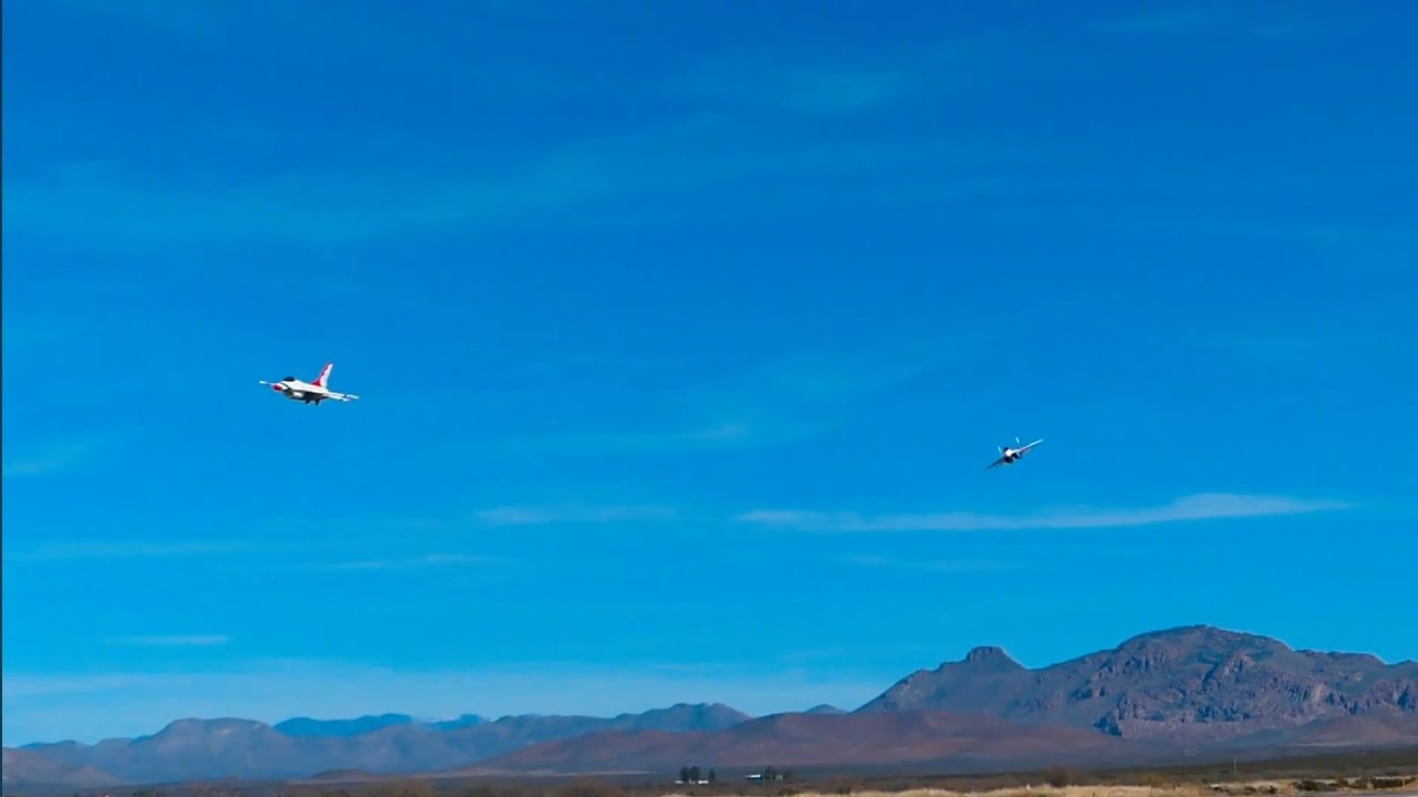 Eflite F 16 Thunderbirds and Freewing Mig 29 Red Star tandem flight