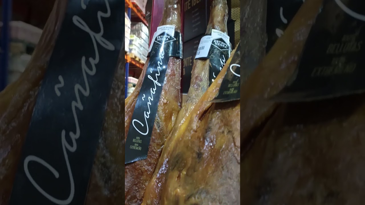 Снова есть в продаже хамон ibérico de bellota Estirpe Negra