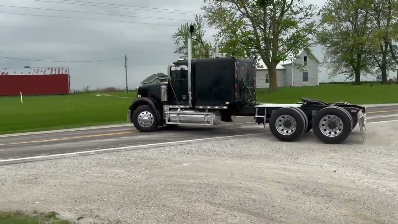 1996 FREIGHTLINER FLD120 CLASSIC For Sale