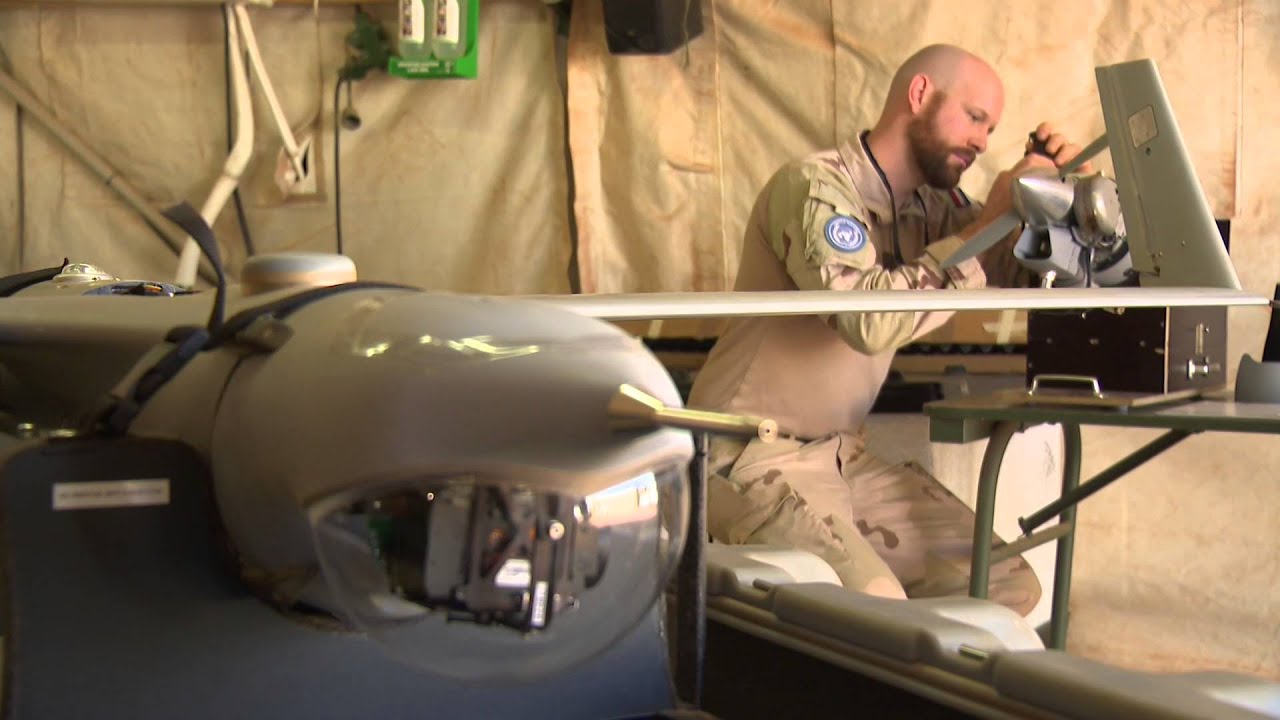 'Vliegende verrekijker' ScanEagle speurt boven Mali