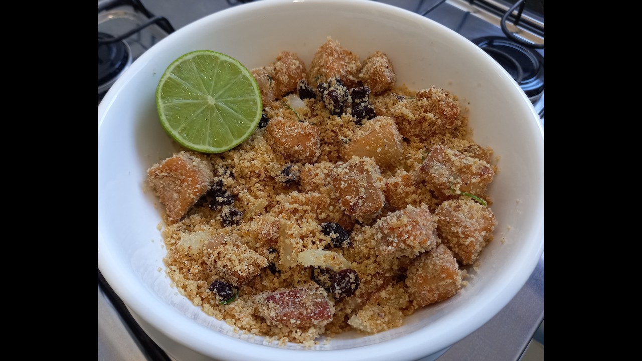 Farofinha de Carne de Porco Deliciosa. #farofadecarnedeporco #farofa #deliciousporkfarofa #pork
