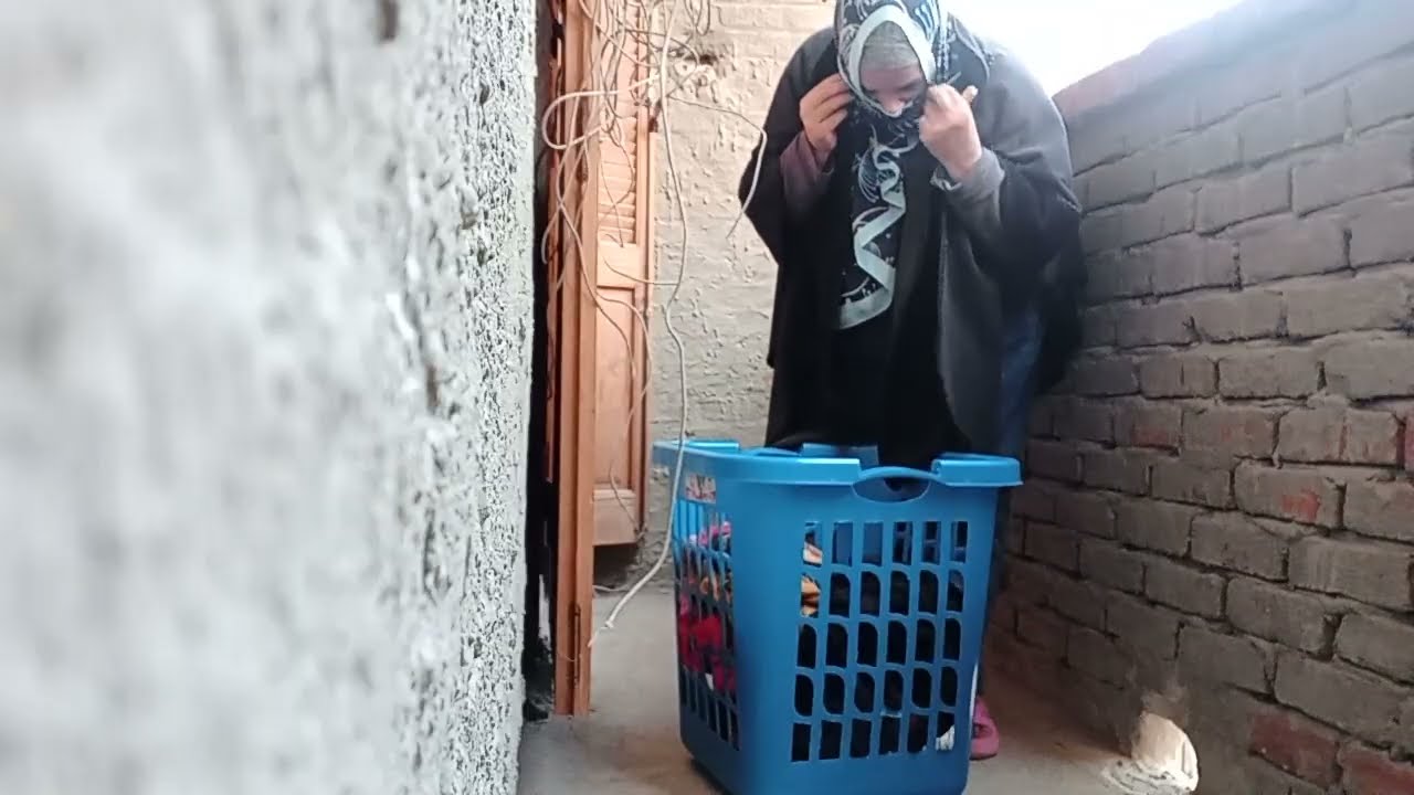 روتين غسيل ونشيرومي يااختشي شغلي الغساله يالا كفايا كسل تعالوا بسرعه عملت ايه عند الجيران كارثه