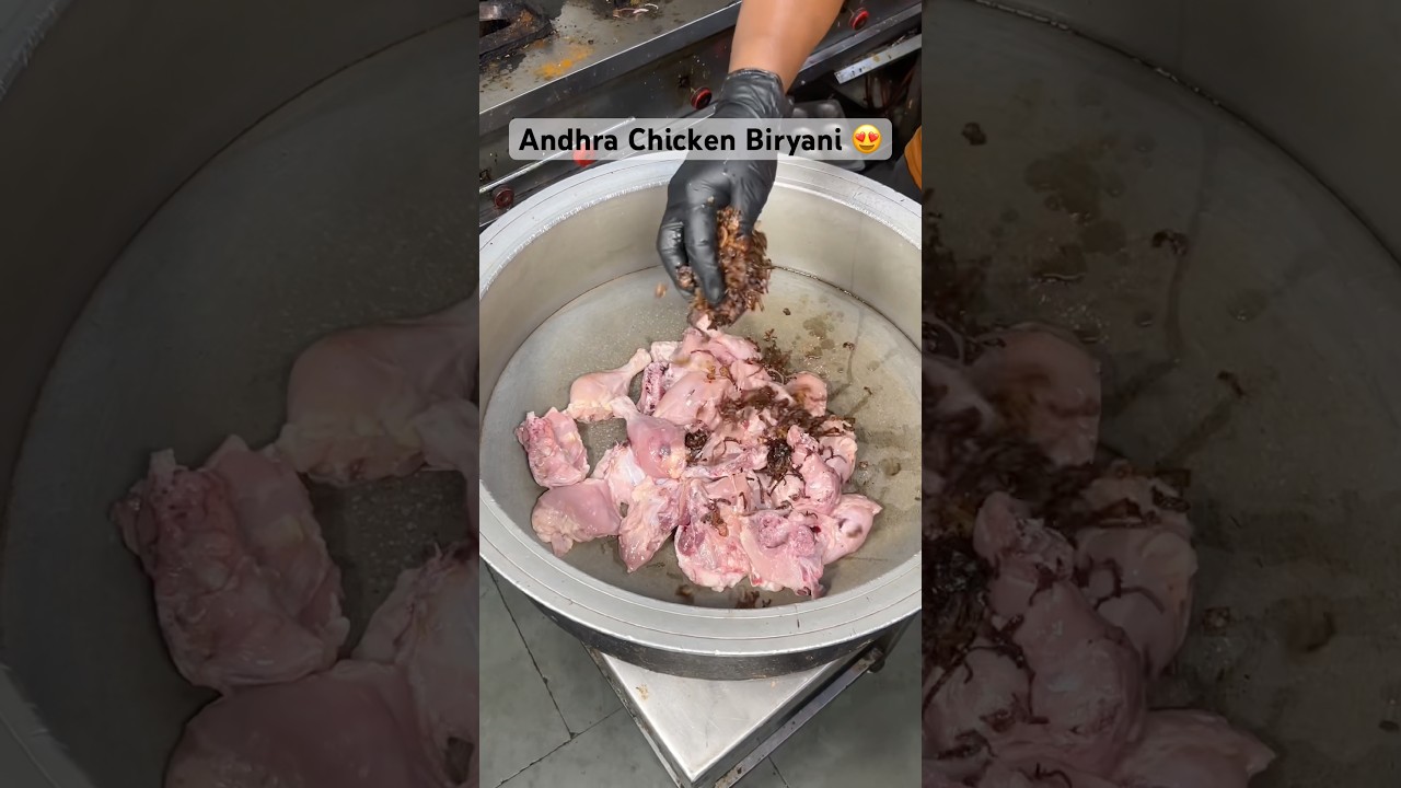 Andhra Pradesh Famous Chicken Biryani #shortvideo #suratdiaries