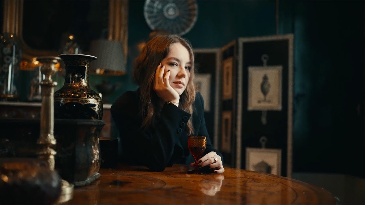 Alexandra de Hanover - Elle