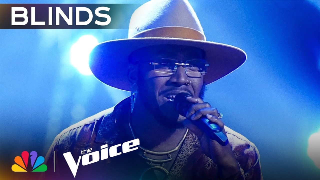 J.Paul Keeps It Bold and Groovy Performing 