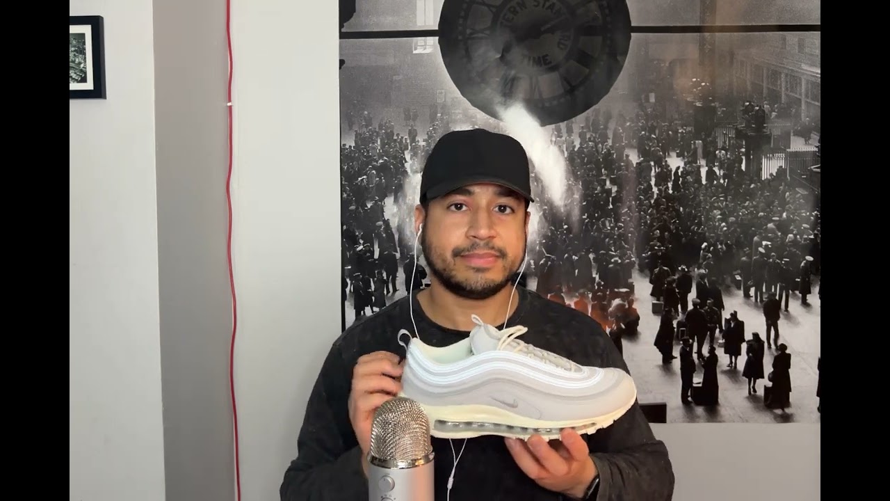 ASMR mini sneaker haul (shoe tapping, soft spoken, whispered)