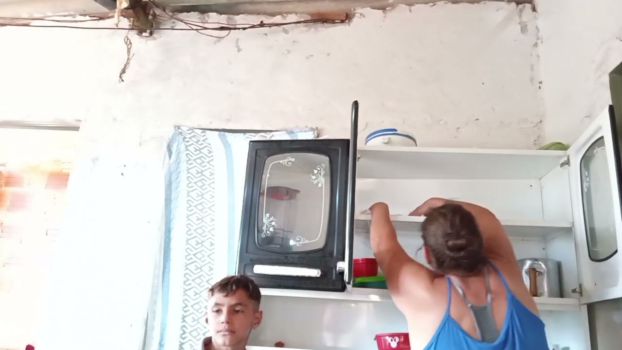 organizando a casa depois da chuva