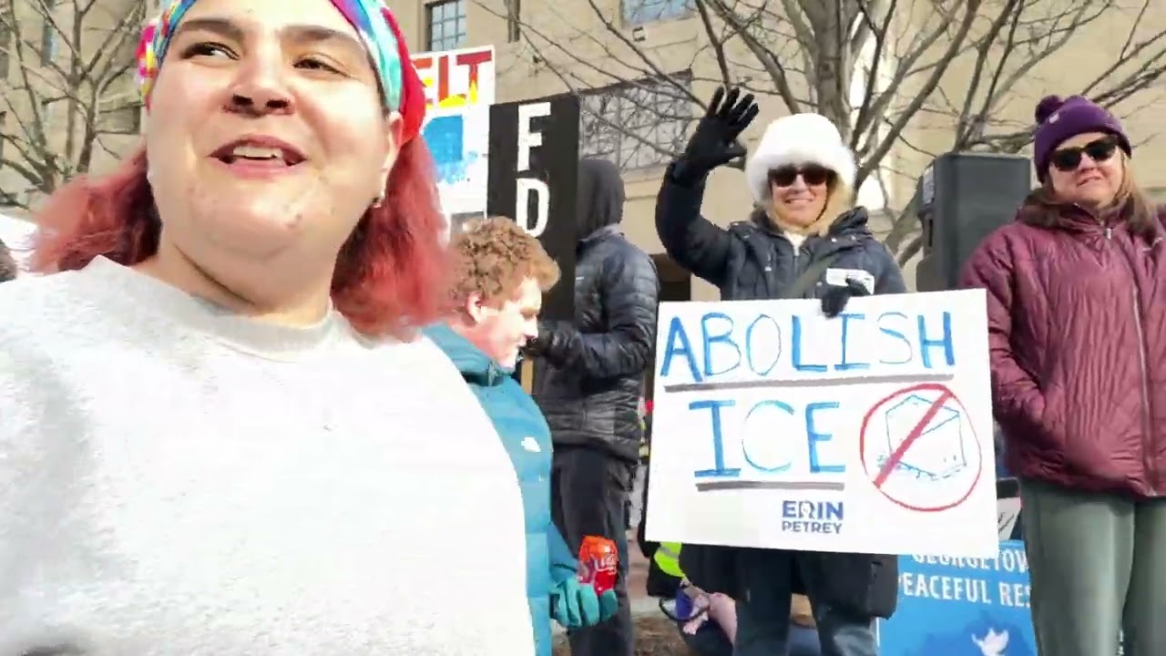 Over 1K turn out in Lexington to protest against ICE and tRump