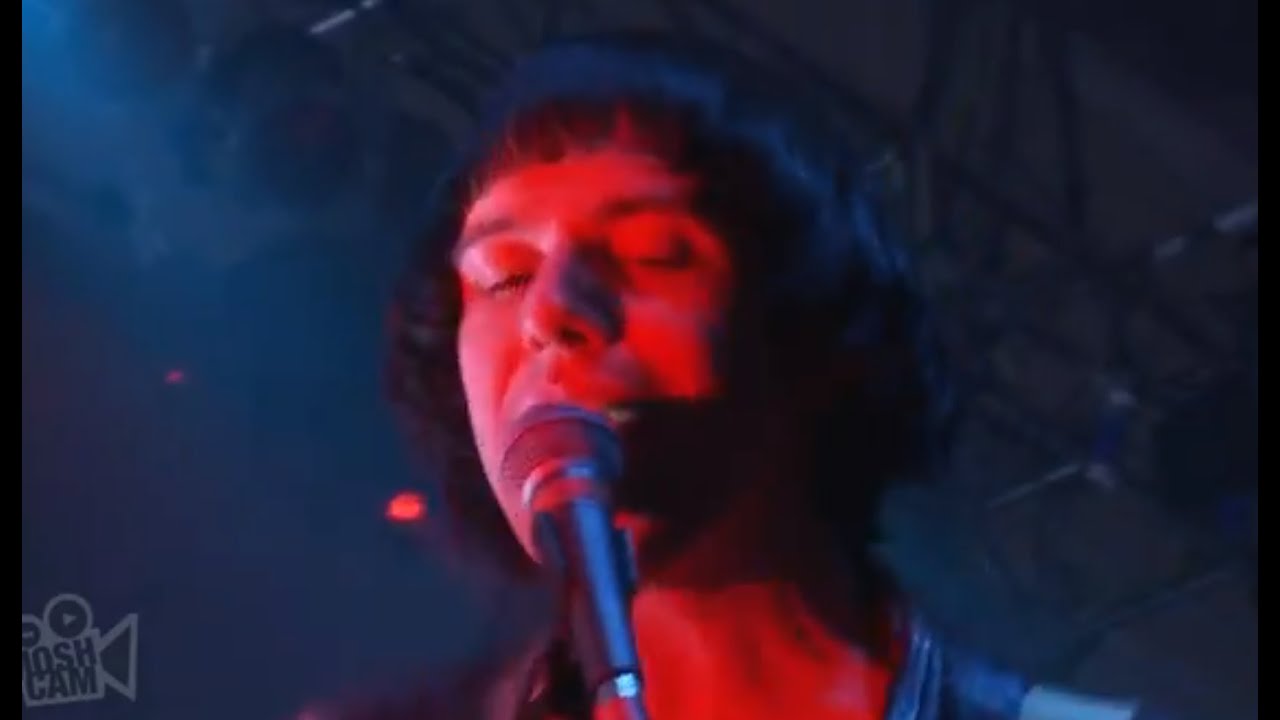 The Cribs - Back To The Bolthole (Live in London) | Moshcam