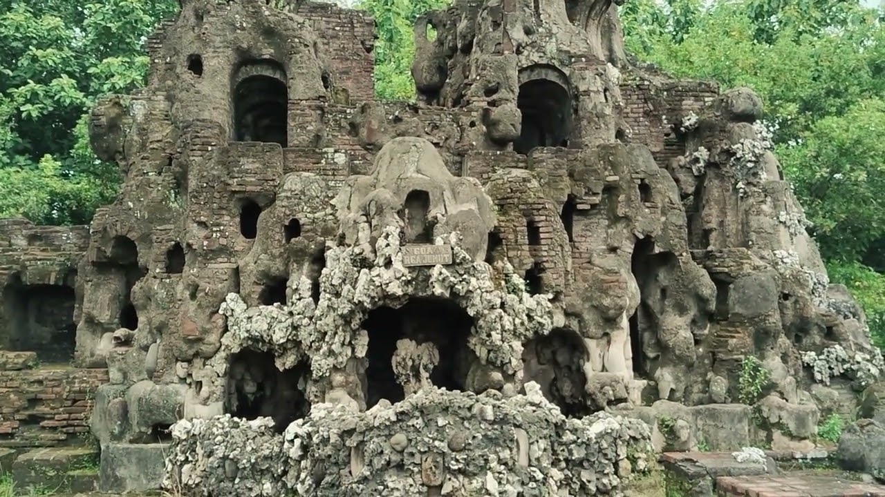 Goa Sunyaragi (Vlog Teks Deskripsi) 