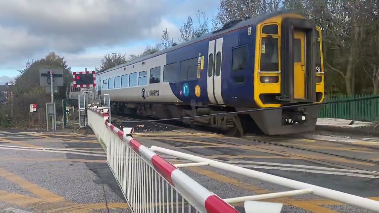 Cutsyke Level Crossing (West Yorkshire)