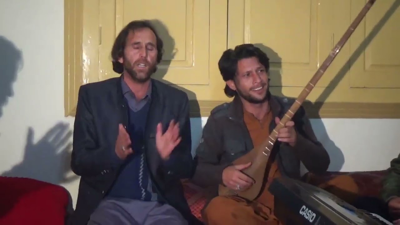 khowar Old Song  , Singer  Zafar hayat , ,  Basharat baaha , kazi faizan