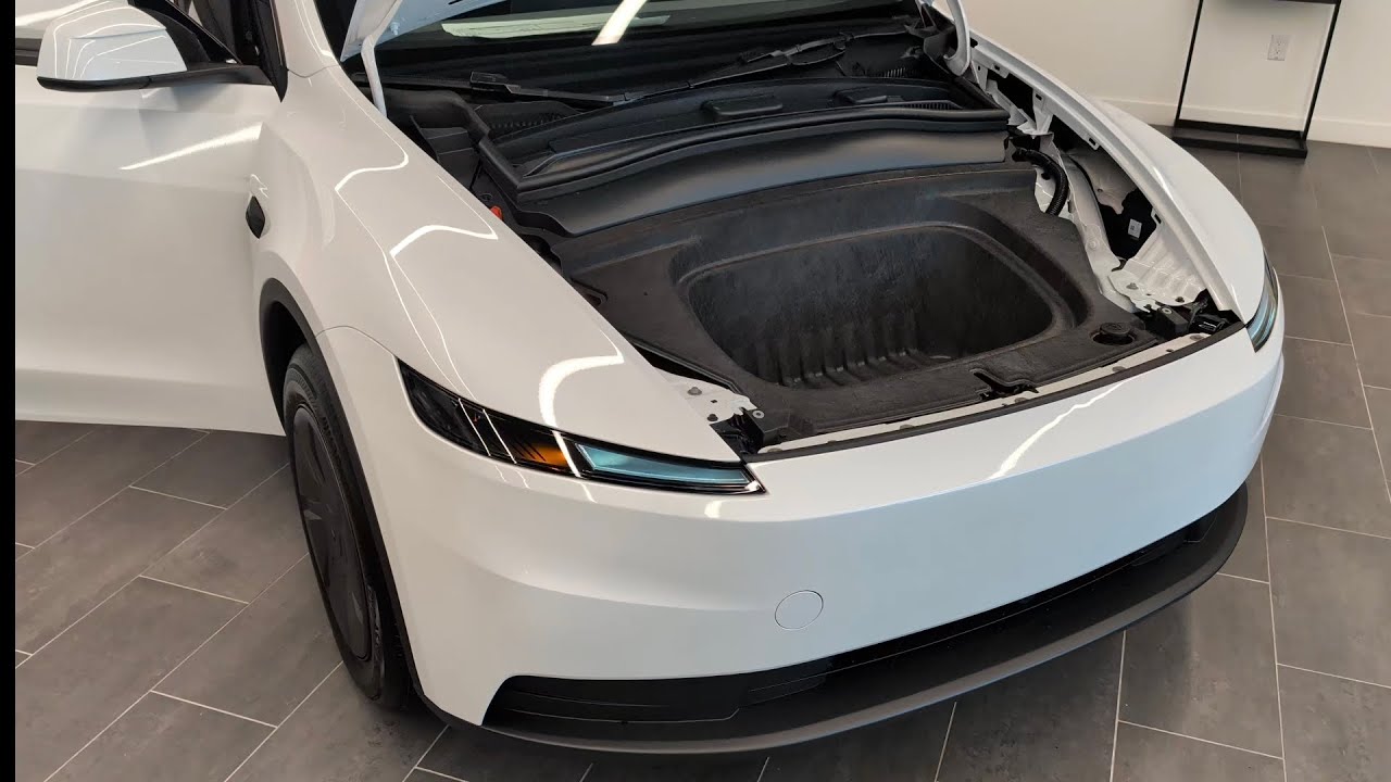 Tesla Model Y Standard | Frunk Walk Around 