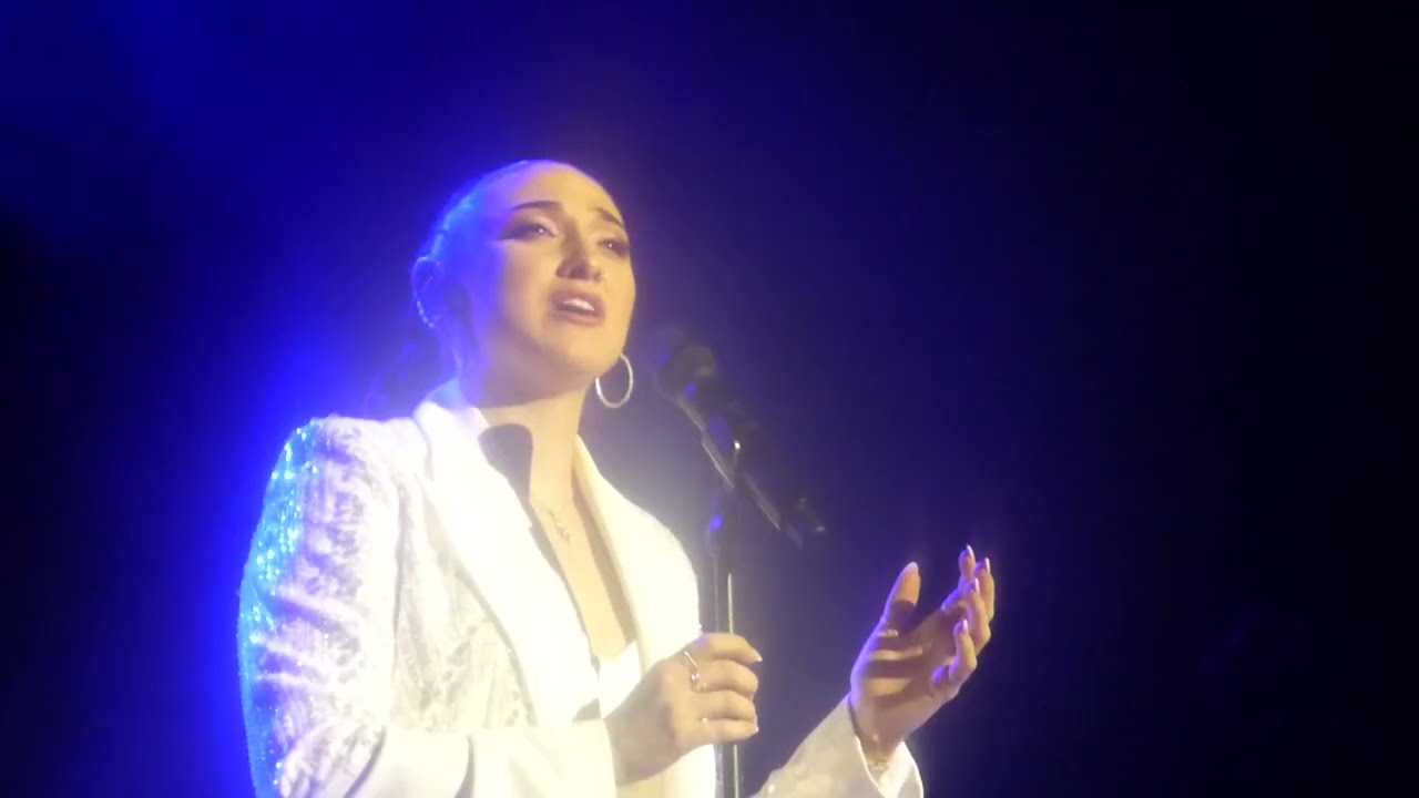SYDNIE CHRISTMAS - I HAVE NOTHING (WHITNEY HOUSTON COVER) - LIVE AT THE LOWRY, MANCHESTER - 10/02/25