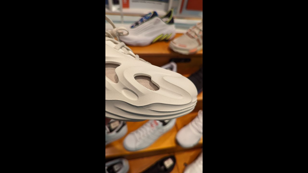 Adidas adiFOM Q 