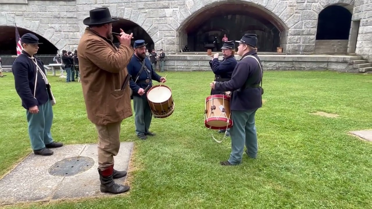 Civil War musicians perform The Minstrel Boy