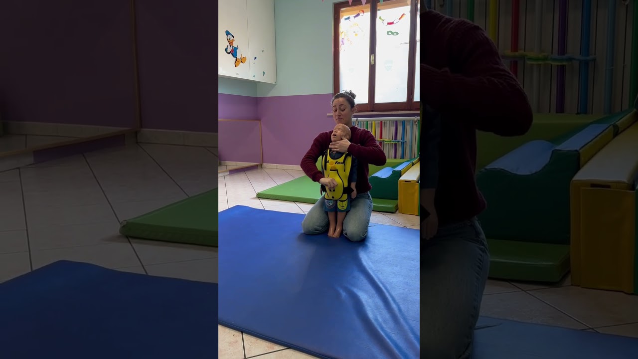 Lezione manovra di Heimlich.Disostruzione vie aeree pediatrica