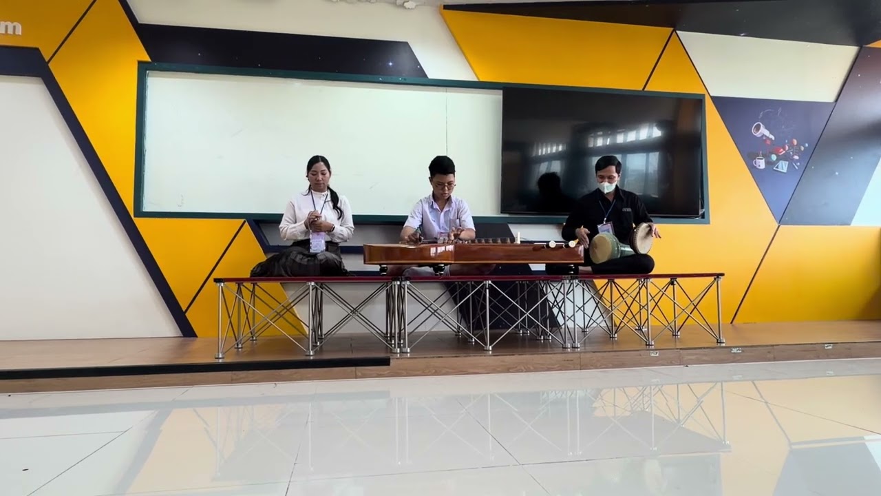 เดี่ยวจะเข้ ซุ้มลาวแพน