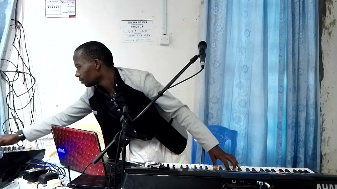 You are wonderful,my hallelujah, trading my sorrows, saviour (0711125048)