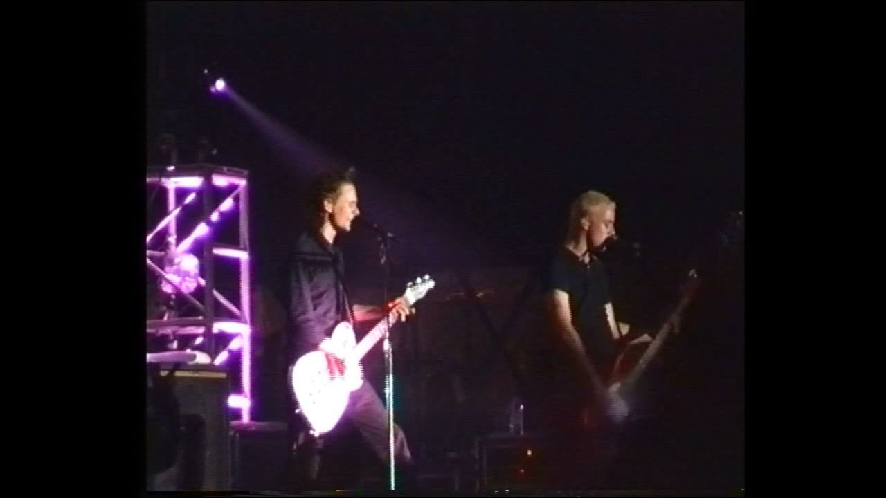 Muse - Eternally Missed live (2002 Tour)