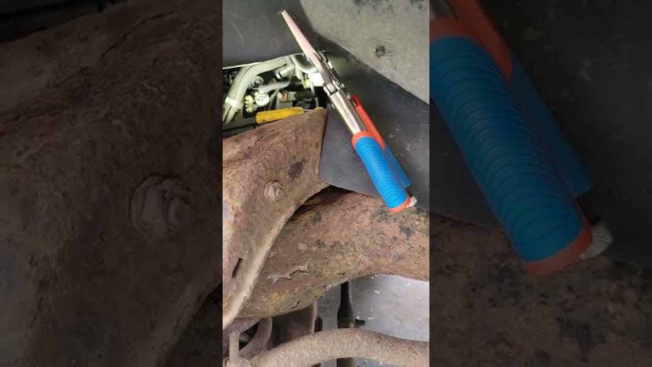 EVAP Purge Valve/Soenoid removal.  2000 GMC Sonoma, 2.2 L/  Chevy S10.