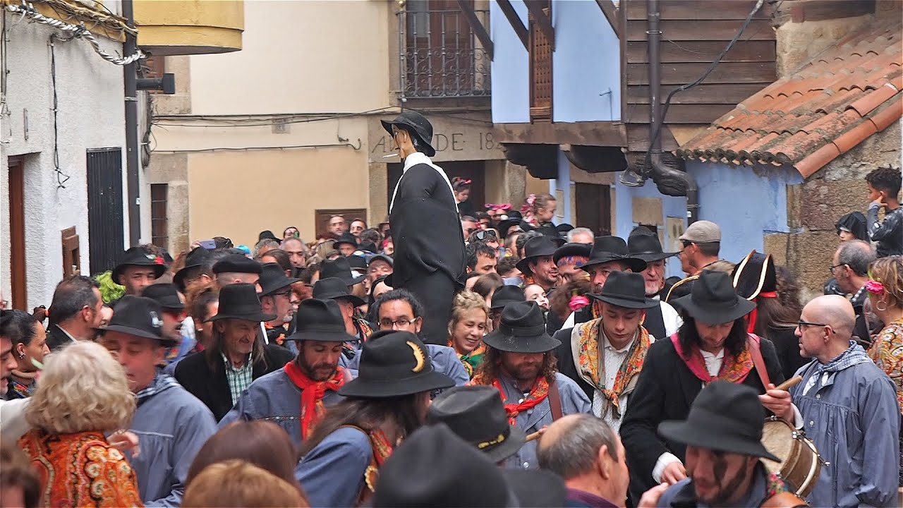 Acostar al Peropalo. Lunes de carnaval 2023 Villanueva de la Vera (Cáceres)