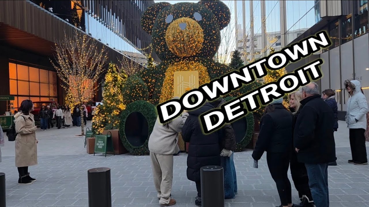 Downtown Detroit Christmas walk tour.