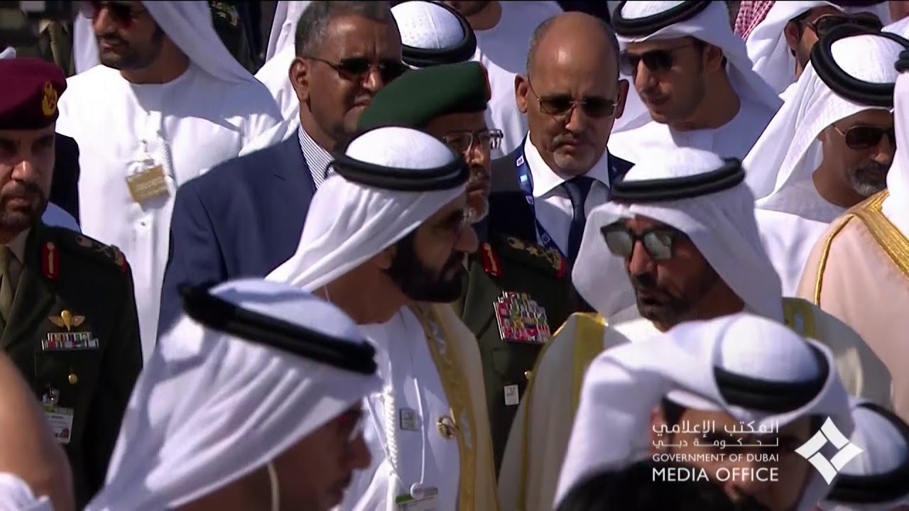 محمد بن راشد ومحمد بن زايد يفتتحان 