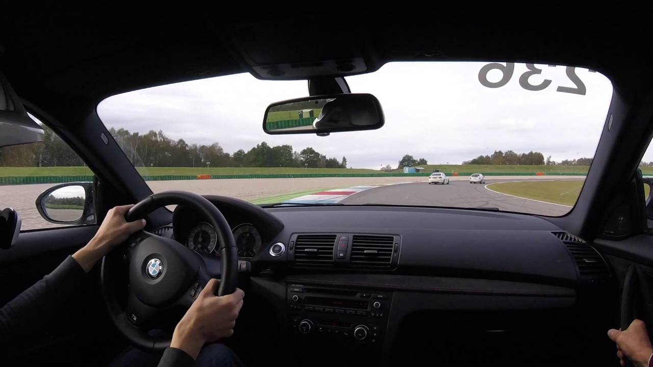 BMW 1m VS m2