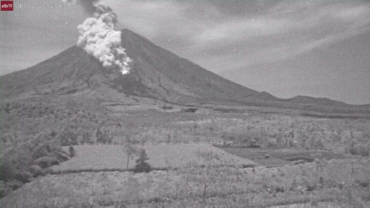 Apr 5, 2026: Pyroclastic Flow Caught on Camera from Semeru Volcano, Indonesia