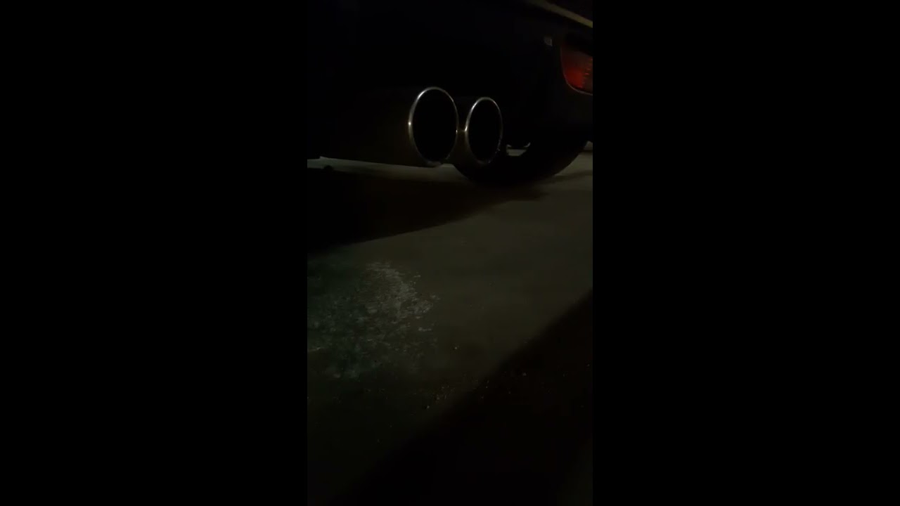Abarth Punto Evo - Stock exhaust sound & Cold Start & Revs & Shots :)