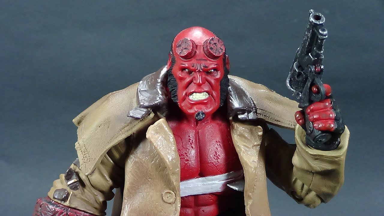 HELLBOY-EL EJERCITO DORADO-😈🔥(MEZCO TOYZ 8
