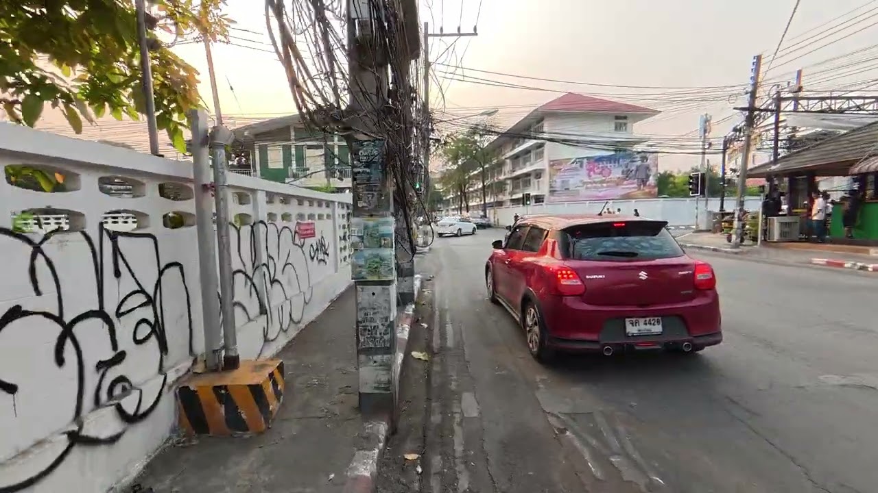 🇹🇭 IRL en Thaïlande: Vlog court sur le Old Town à Chiang Mai dans le Nord du pays! Partie 3/3
