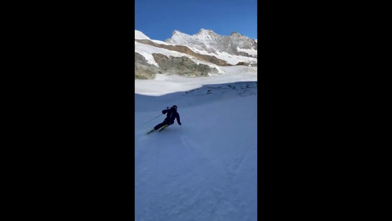 WORLD CUP SKI RACERS FREE SKIING #33