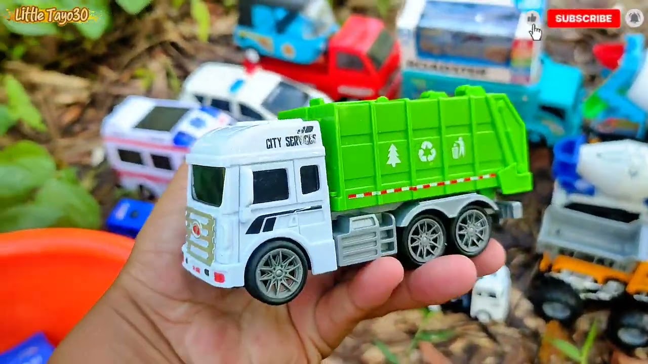 Menemukan Mainan Truk Oleng,Mobil bus, Truk sampah, Truk Molen, Mobil polisi, Kereta Api, Ambulance🚌
