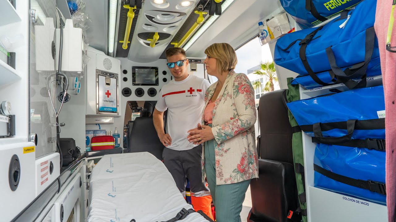Cruz Roja Cartagena estrena nueva ambulancia de Soporte Vital Básico