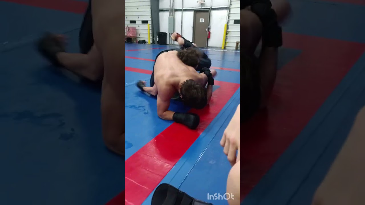 MMA round