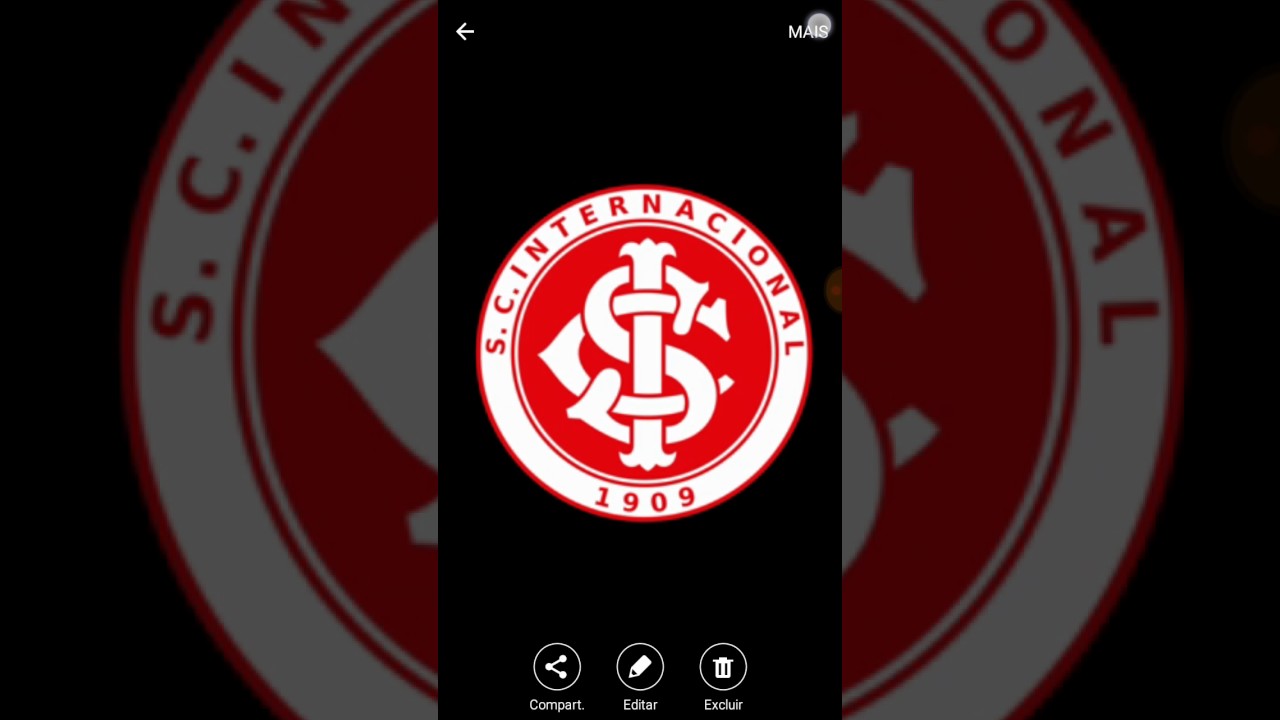 Como mudar o emblema no top eleven