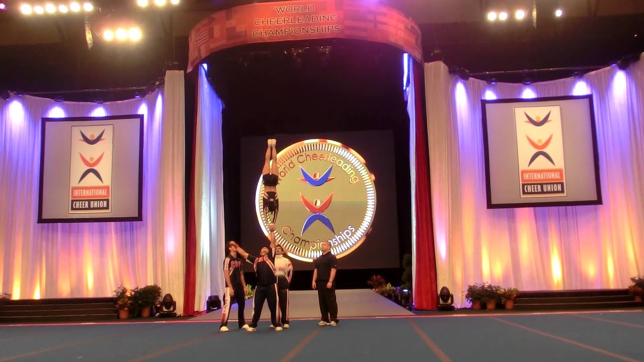 Partner Stunts World Champions 2013 - Team Costa Rica - Fer & Martin