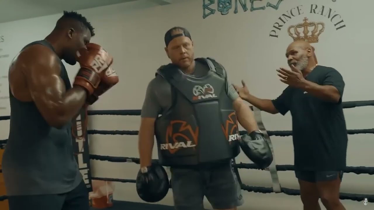 Mike Tyson Trains Francis Ngannou