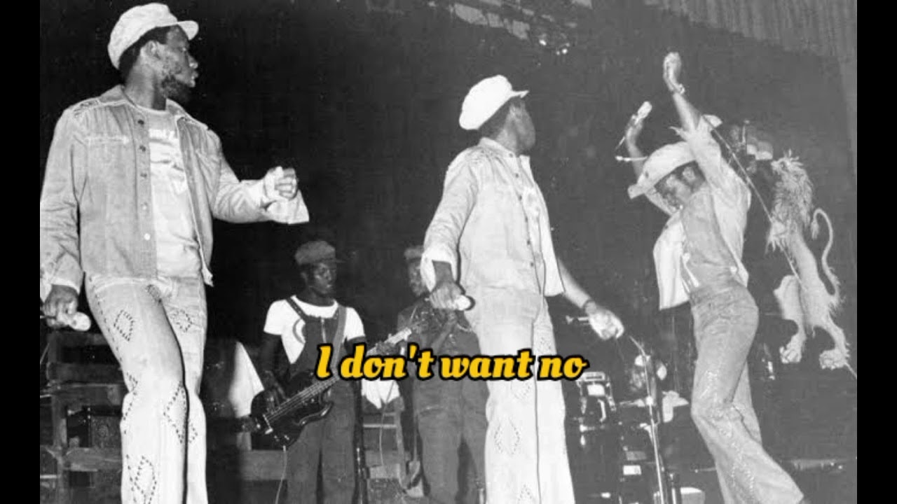 Part-time love lyrics by Mighty Diamonds. 